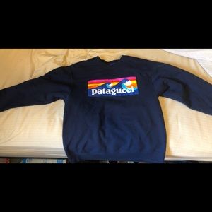 Patagucci navy blue crew-neck.